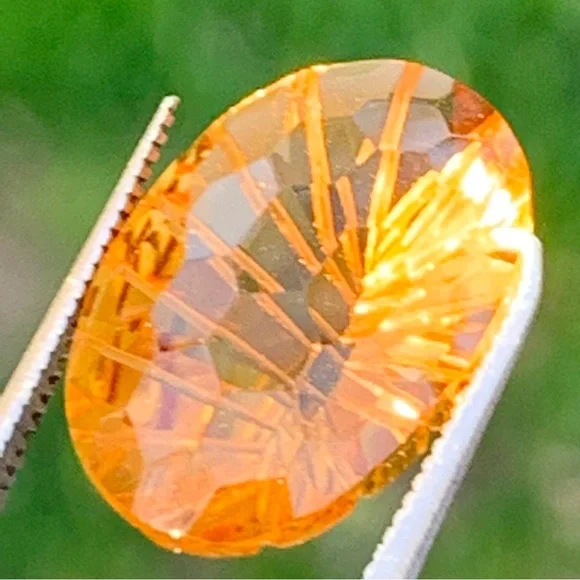 9.30 Carats Natural Citrine Nice Cut Gemstone - Picture 14 of 17